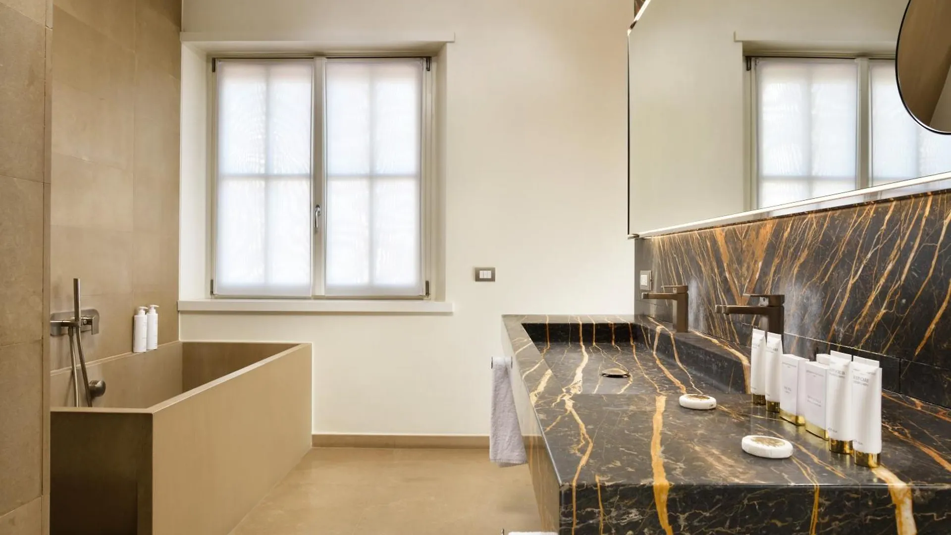 Palazzo Montemartini Rome, A Radisson Collection Hotel